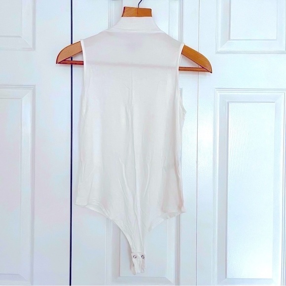 Mock neck body suit, cream, size M - Picture 1 of 1